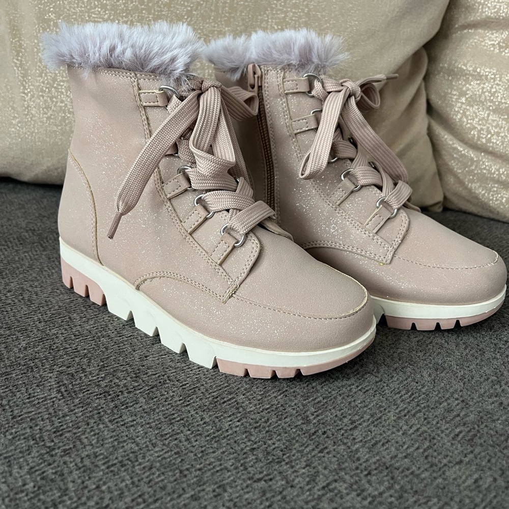 Girls Fur-Lined Ankle Boots